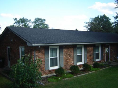 3280 Buckhorn Dr, Lexington, KY 40515-1023