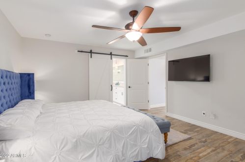 7724 Camelback Rd, Scottsdale AZ 85251-1801 exterior