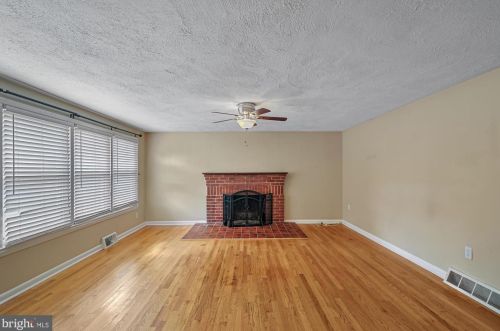 169 Highview Ave, Dover, DE 19901-5203