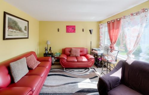 14 Linwood Rd, Natick MA 01760-3707 exterior