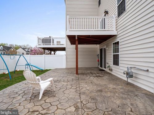 1708 Rockledge Ter, Woodbridge VA  22192-2508 exterior