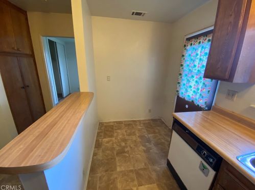 33195 Schaper St, Lake Elsinore CA  92530-6173 exterior