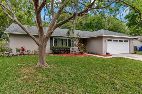 624 Still Meadows Cir, Palm Harbor, FL 34683-5141