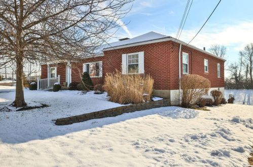 52 Faren Dr, Newport, KY 41076-1436