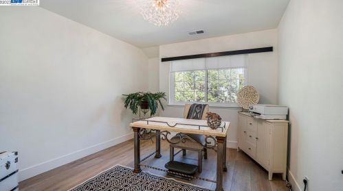 133 Kingswood Cir, Danville CA  94506-6051 exterior