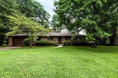 7117 Downing Dr, Knoxville, TN 37909-2504
