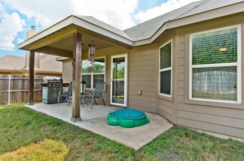 8613 Vista Royale Dr, Fort Worth TX  76108-7944 exterior