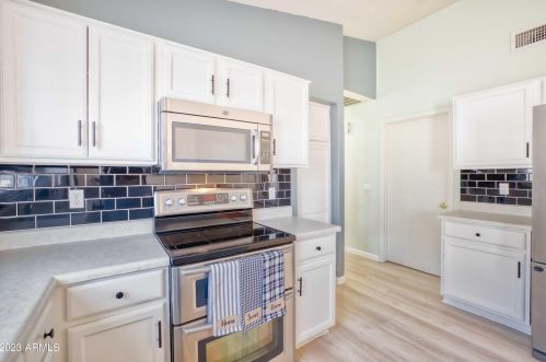 1963 Bluefield Ave, Phoenix AZ  85022-1350 exterior