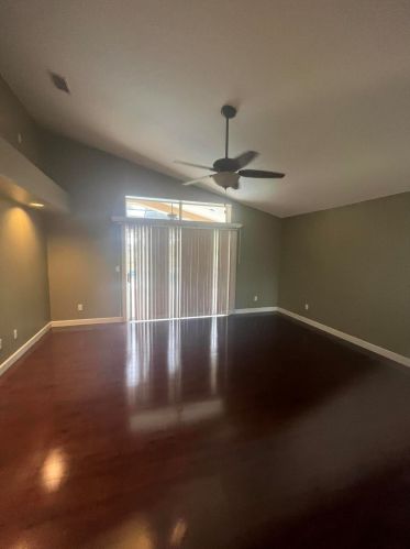 1306 Cottonwood Cv, Fort Pierce FL  34986-2002 exterior