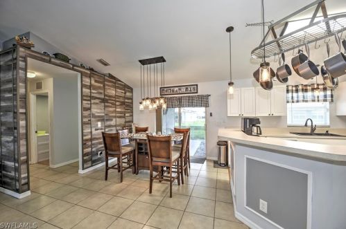 2705 4th Pl, Cape Coral, FL 33914-4439