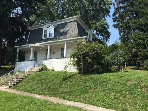 619 Main St, Knox, PA 16232-1815