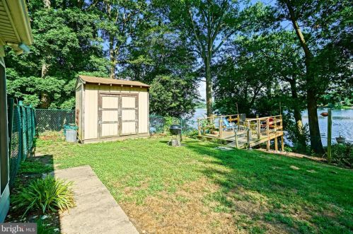 126 Lakeside Dr, Laurel DE  19956-1144 exterior