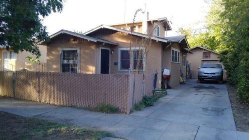2043 Lewis Ave, Fresno, CA 93701-1113