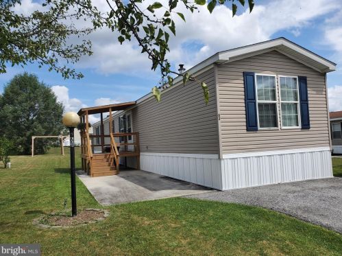 63 Country View Est, North Newton, PA 17241-8749