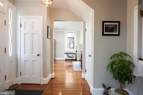 4611 16th St, Washington, DC 20011-4328