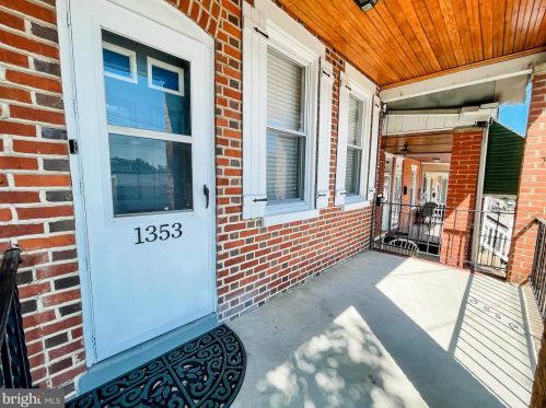 1353 Chestnut St, Wilmington, DE 19805-3960