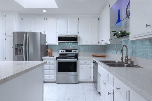 1848 Sandcliff Rd, Palm Springs CA  92264-4844 exterior