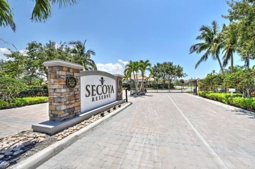 15826 Secoya Reserve Cir, Naples, FL 34110-1091