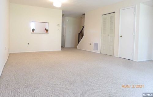 122 Gettysburg Way, Lincoln Park NJ  07035-1838 exterior