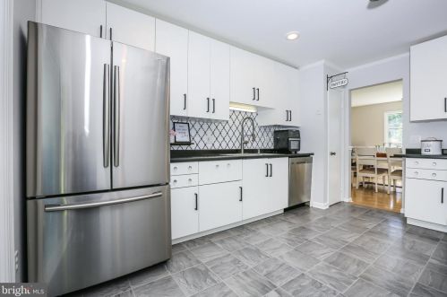 4216 Jackson Mill Rd, Haymarket, VA 20169-2106