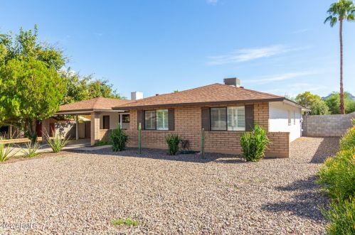 2823 Cannon Dr, Phoenix, AZ 85028-3807