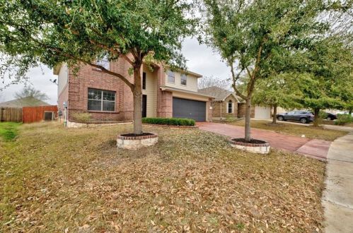 592 Quarter Ave, Creedmoor, TX 78610-5068