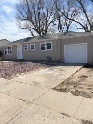 1020 Ruppel St, Pueblo CO  81001-2535 exterior