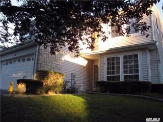 246 Fairfield Dr, Holbrook, NY 11741-2867