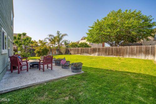 1640 Rivas Ln, Oxnard CA 93035-2749 exterior