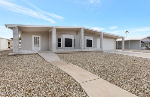 9105 Olive Ln, Chandler, AZ 85248-6405