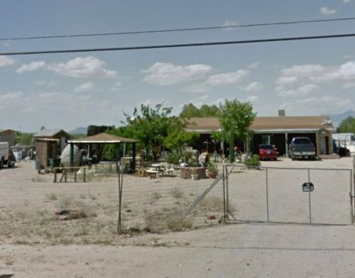 1743 Summit St, Tucson, AZ 85756-9125