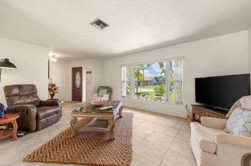 3934 19th Ave, Cape Coral FL  33904-5011 exterior