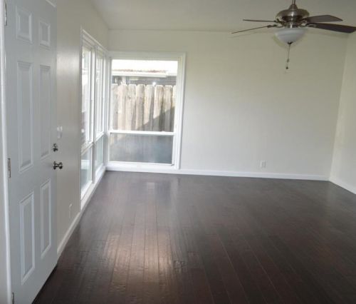 2800 Devonshire Ave, Redwood City CA  94063-3211 exterior