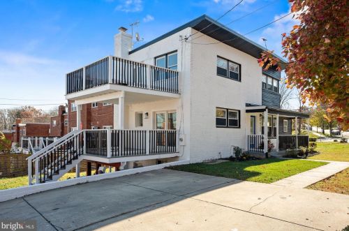 4425 1st St, Washington, DC 20011-4908