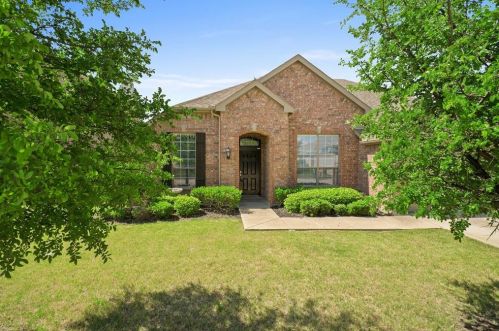 2704 Tradewinds Dr, Oak Point TX  75068-2783 exterior