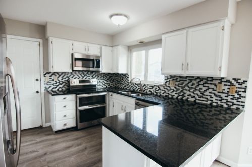 8132 Lilac Dr, Florence, KY 41042-9106