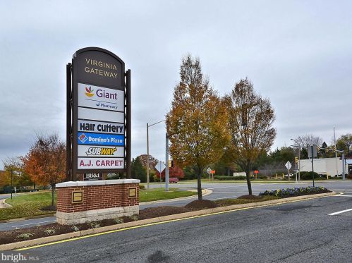 7204 Little Thames Dr, Gainesville VA  20155-4021 exterior