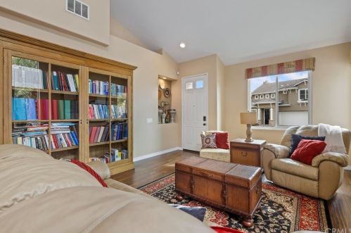 6015 Hummingbird Ct, Orange, CA 92869-6014