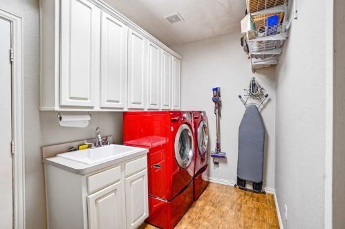 5412 Lancelot Ln, Richardson TX  exterior