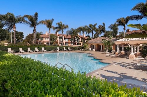 605 Solvay Aisle, Irvine CA  92606-0833 exterior