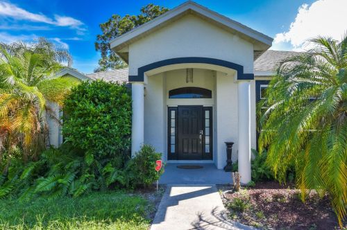 1158 London Ln, Fort Pierce, FL 34953-2662