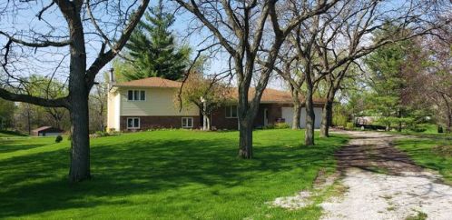 6435 132nd St, Blue Grass, IA 52726-9604