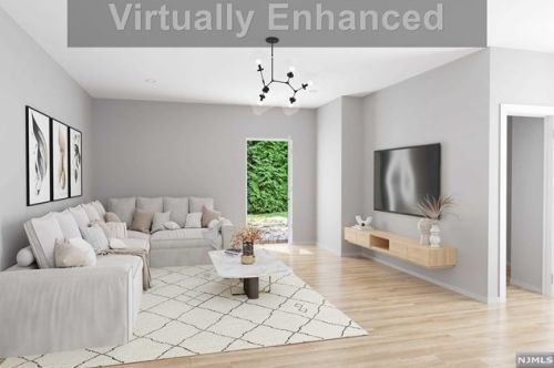 21 Bailey Ave, Oakland NJ  07436-1802 exterior