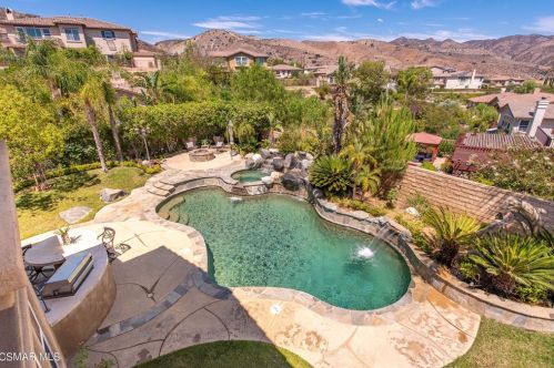 3824 Doheney Ct, Simi Valley CA  93063-0208 exterior