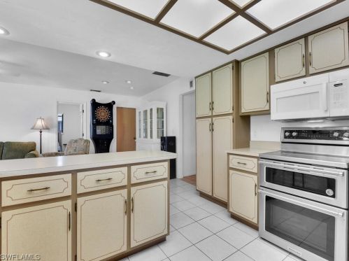 3730 6th Ave, Cape Coral, FL 33904-5203