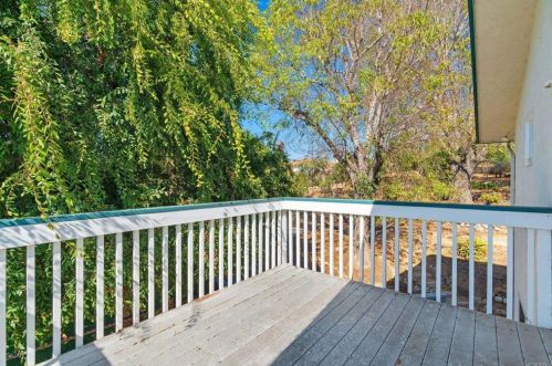 1322 Hamilton Ln, Escondido CA  92029-4316 exterior