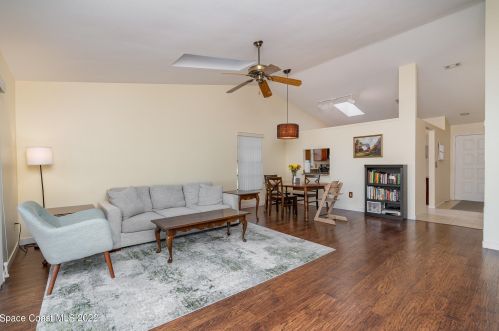 3730 Brentwood Ct, Melbourne, FL 32935-4731