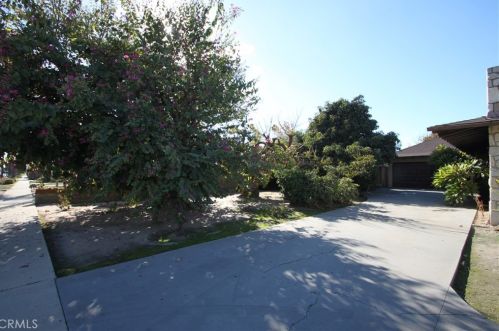 15827 Menlo Ave, Gardena, CA 90247-4539