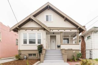 727 Alcatraz Ave, Oakland, CA 94609-1007