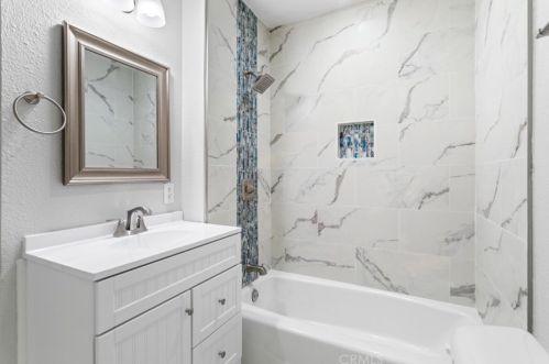 118 Cypress St, La Habra CA 90631-6865 exterior